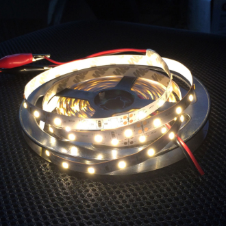 LED pásek 5m 300 LED teplá bílá SMD2835