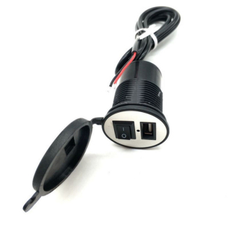 Voděodolná USB zásuvka s vypínačem na motorku