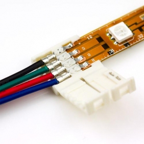 Propojovací konektor pro LED pásek RGB SMD5050 SMD2835