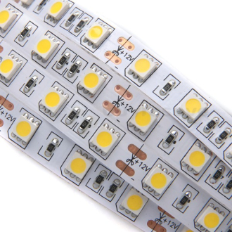 Vodotěsný LED pásek 5m 300 LED teplá bílá SMD5050